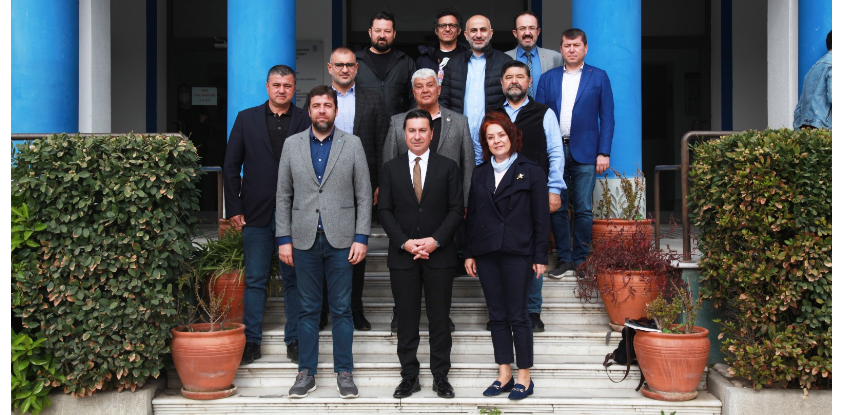 Orhan DİNÇ; Bodrum'da faaliyet gösteren oda ve sivil toplum kuruluşu başkanları ile birlikte Bodrum Belediye Başkanımız Sayın Ahmet ARAS'a destek ziyaretinde bulundu. 