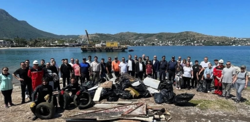 GÖLKÖY''DE DÜZENLENEN DENİZ DİBİ VE KIYI TEMİZLİĞİ HK.